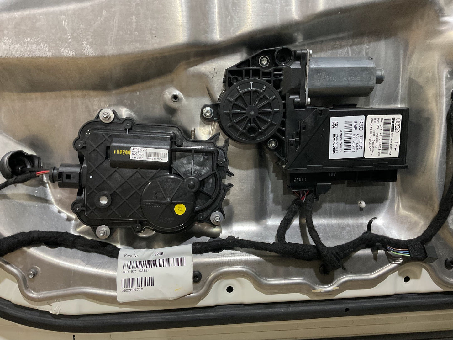 2004-2010 AUDI S8/A8 Left Driver Door Color Code ( LY9C/T9 )