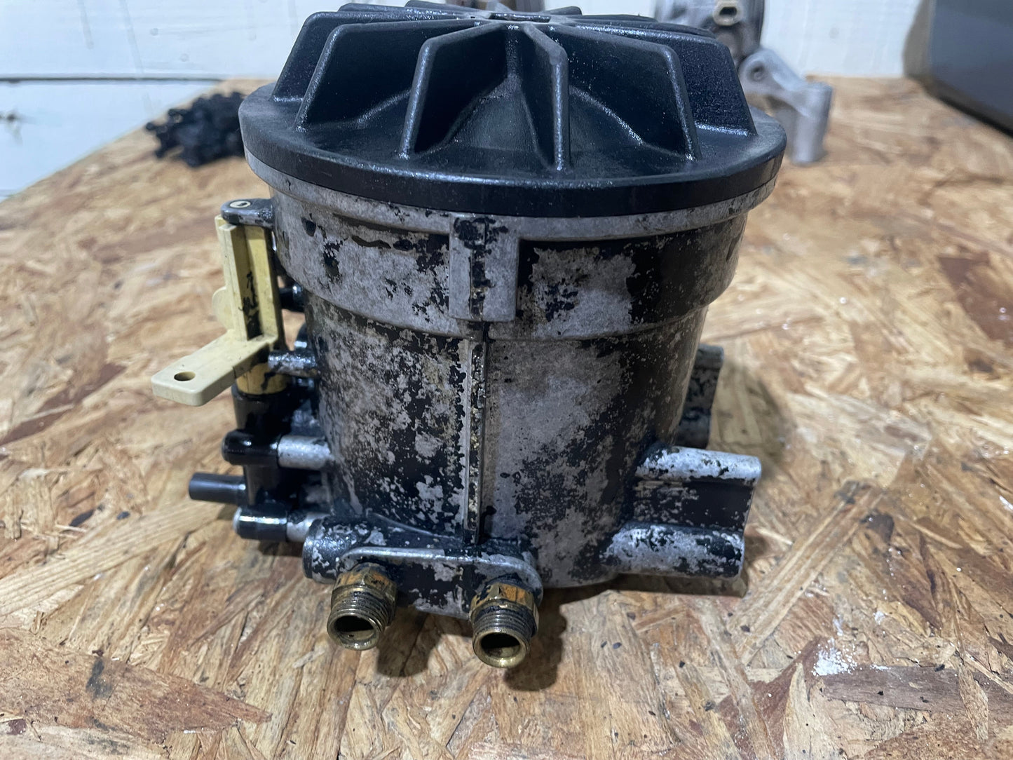 1999 -2003 7.3 POWERSTROKE FUEL BOWL USED OEM