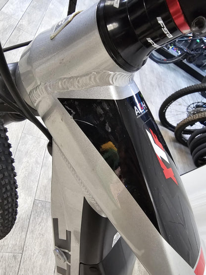Fantic XTF-1.5-MY22-SIL-LG Small/Large (Demo bikes)