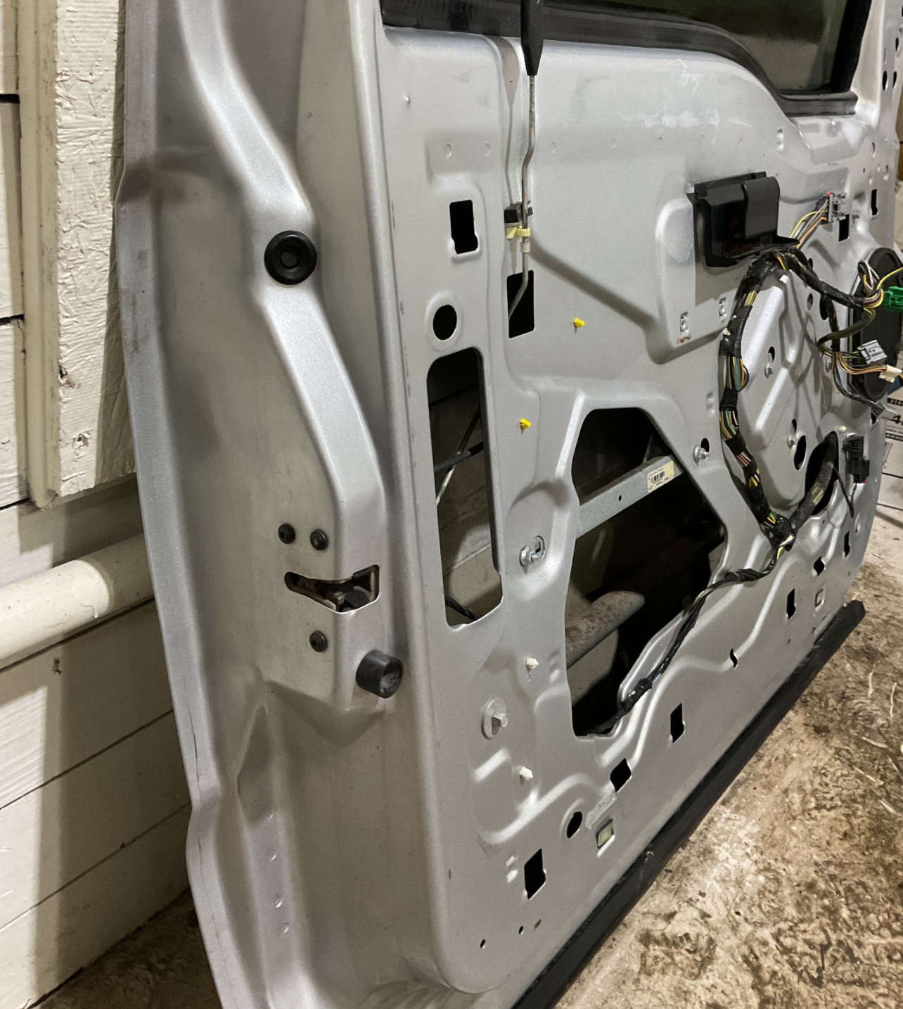 2011-2016 Ford F-250-F-550 Super Duty Front Driver Door Color: UX(Ingot Silver Metallic) USED OEM