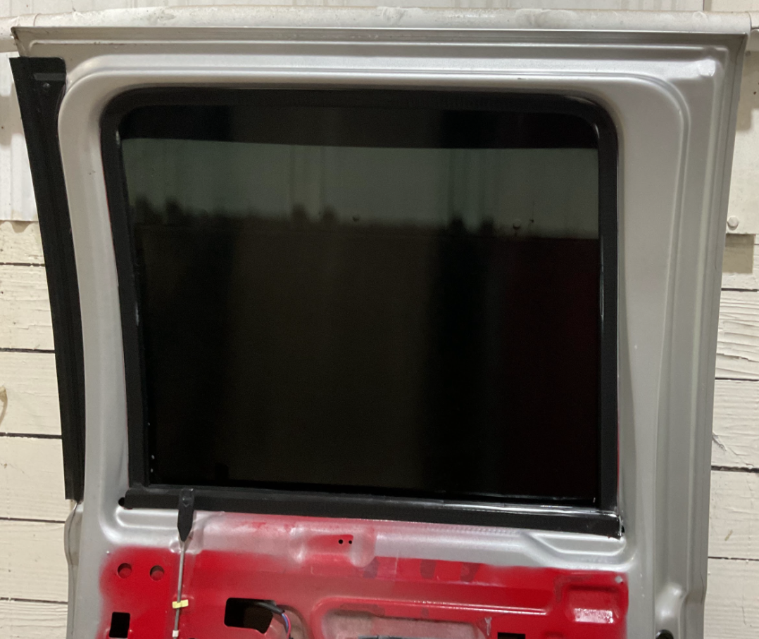 2011-2016 Ford F-250-F-550 Super Duty Rear Passenger door Color: UX(Ingot Silver Metallic)USED OEM