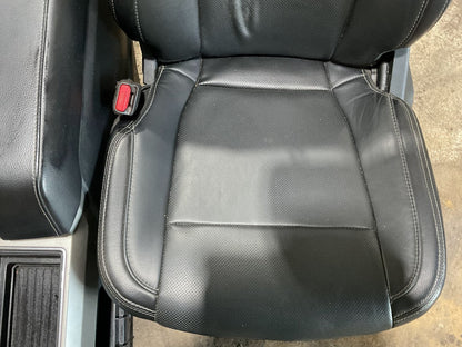 17-2022 FORD F250,F350,F450,F550 CREW CAB LARIAT LEATHER SEATS WITHOUT CONSOLE