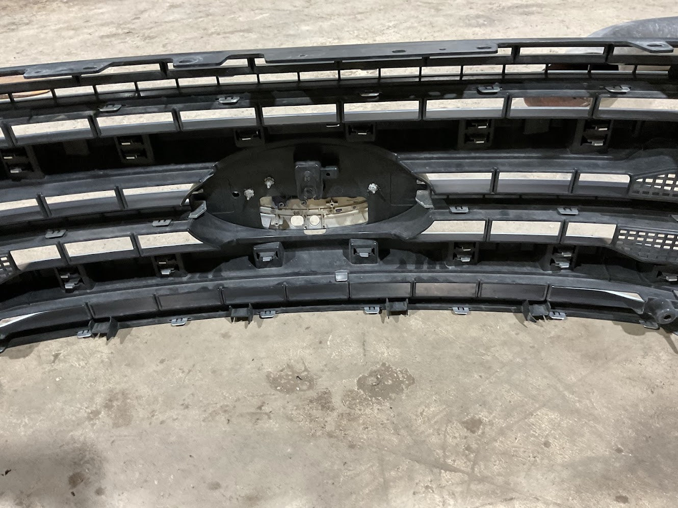 2020-2022 FORD F250F350 SUPER DUTY PLATINUM OEM GRILL LC3B-8200-DDW