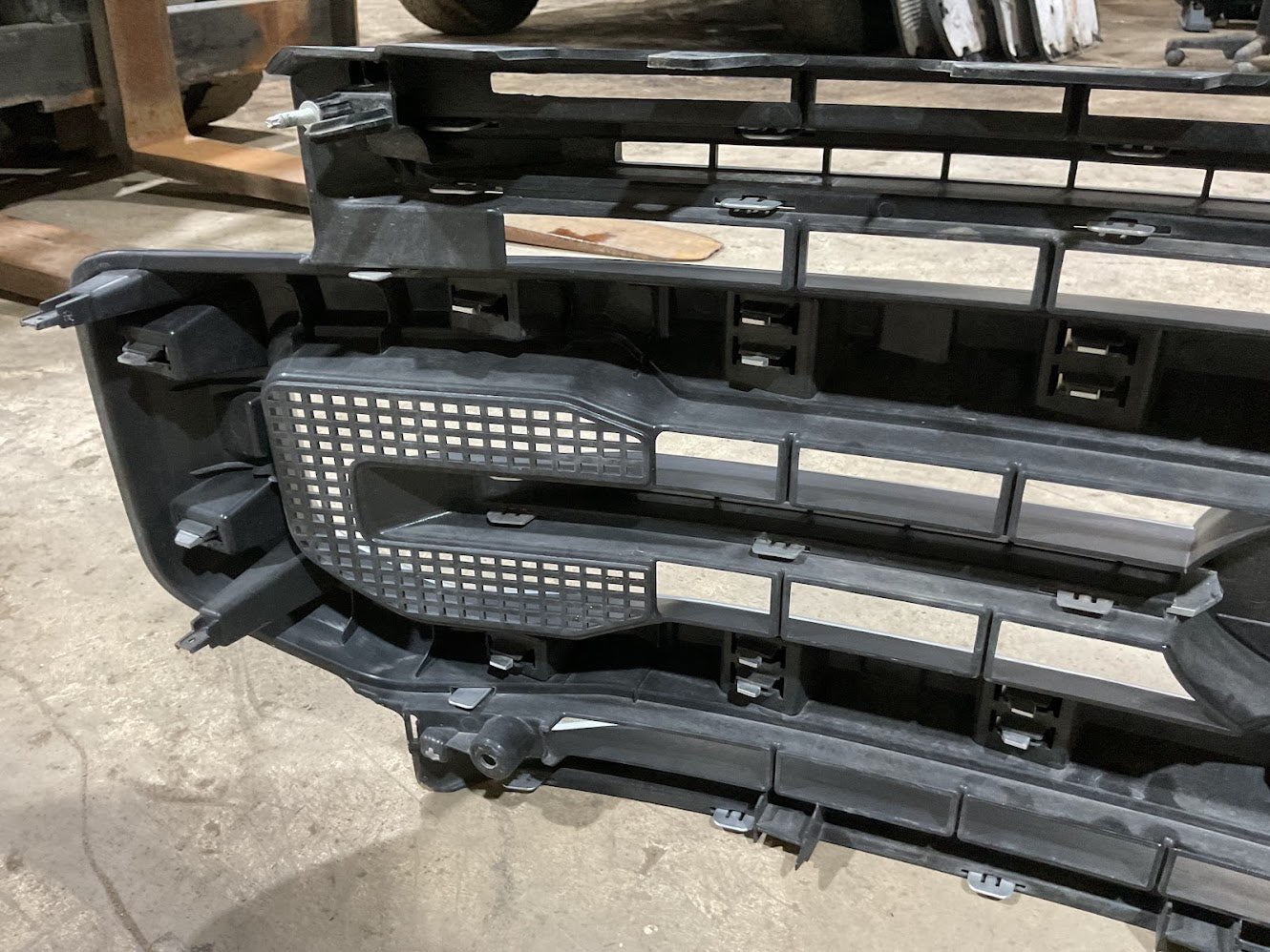 2020-2022 FORD F250F350 SUPER DUTY PLATINUM OEM GRILL LC3B-8200-DDW
