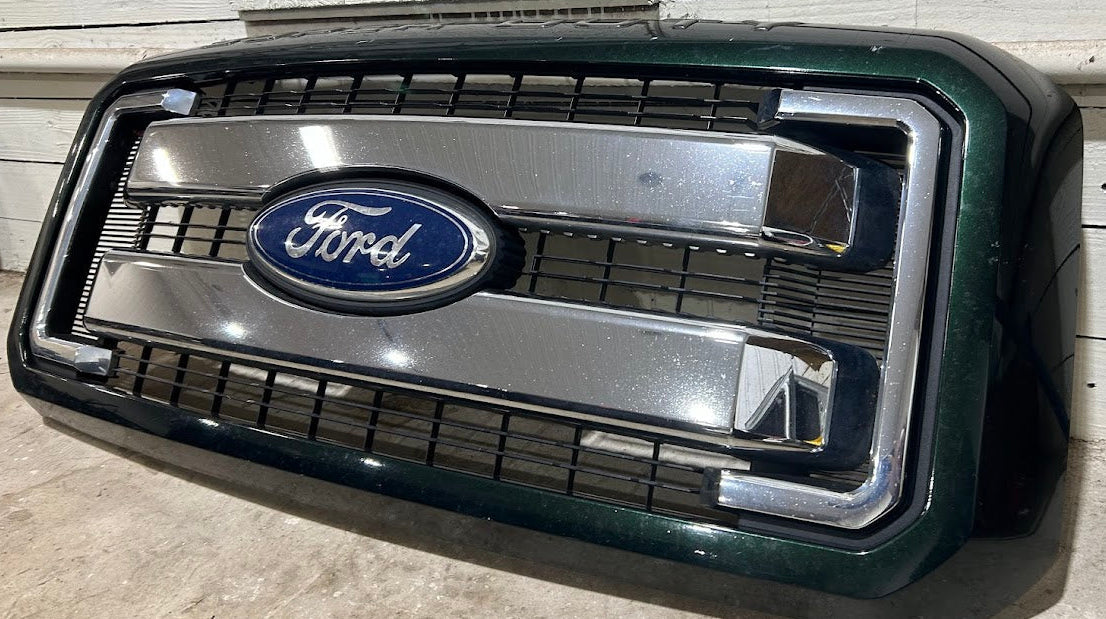2011-2016 Ford F-250/F-350 / F-450 Grill King Ranch USED OEM