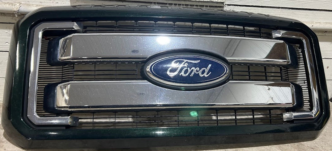 2011-2016 Ford F-250/F-350 / F-450 Grill King Ranch USED OEM