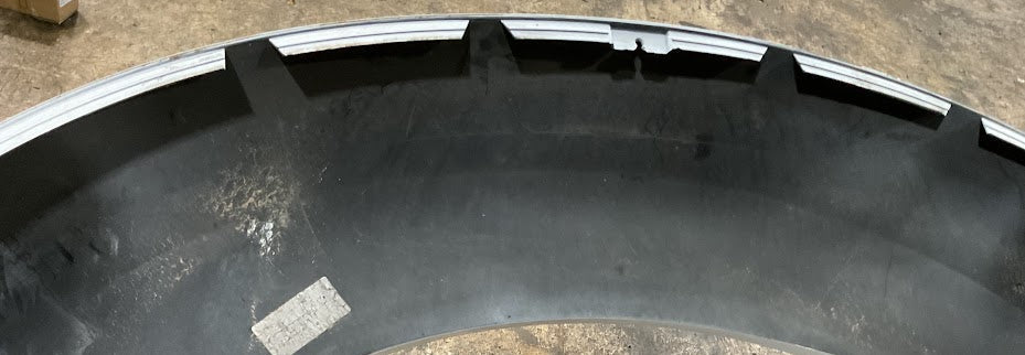 2011-2016 FORD F350 F450 DUALLY LEFT REAR DUALLY FLARE/BEDSIDE  COLOR CODE UG (PEARL WHITE)
