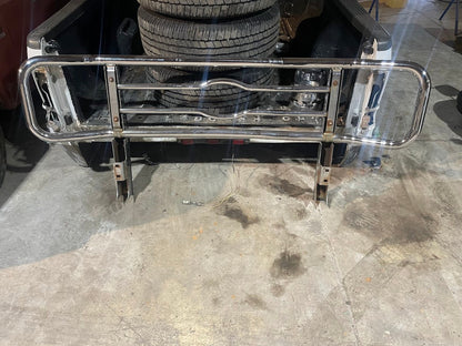 Luverne Chrome Steel 2" Tubular Grille Guard, 1999-2007 Ford F250 F350 F450 F550 PUSH BUMPER USED