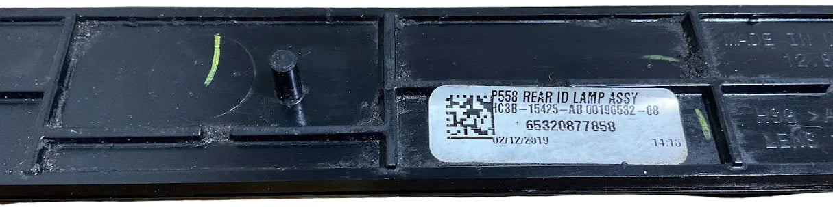 2017-2025 Ford F-250/F-350/F-4450 Center Rear Red Marker Lamp OEM USED P# HC3B-15425-AB