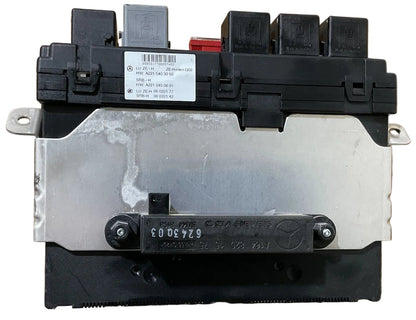 2007-2009 Mercedes S550 Rear Trunk Fuse Box USED OEM  W/ Keyless Entry Sensor Module P# A221 540 30 50