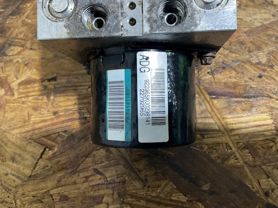 OEM ABS Pump Module 22792968 84055066 Chevy GMC Express Savana 2012-2017