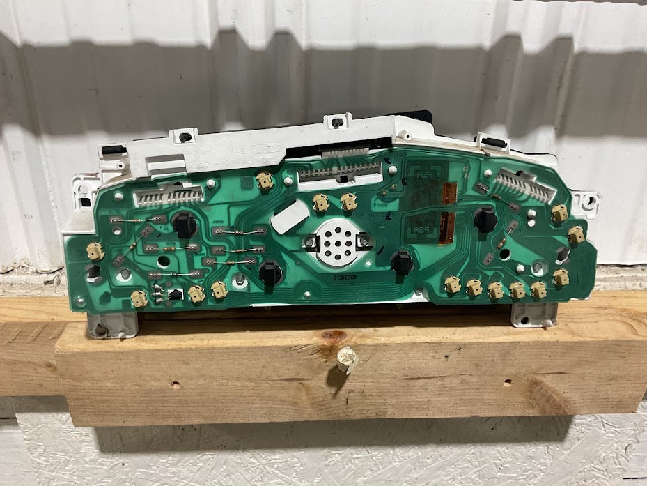 2000 to 2003 Ford E350 E450 Diesel Speedometer Cluster 3C24-10949-CA